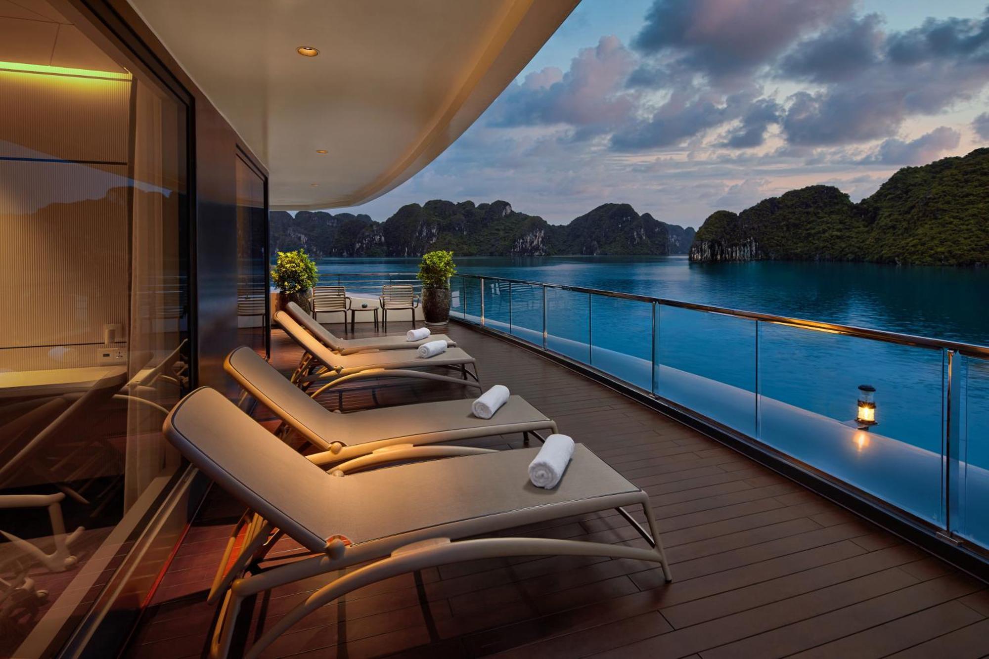Готель Grand Pioneers Halong Bay Cruise 1 Халонг Екстер'єр фото