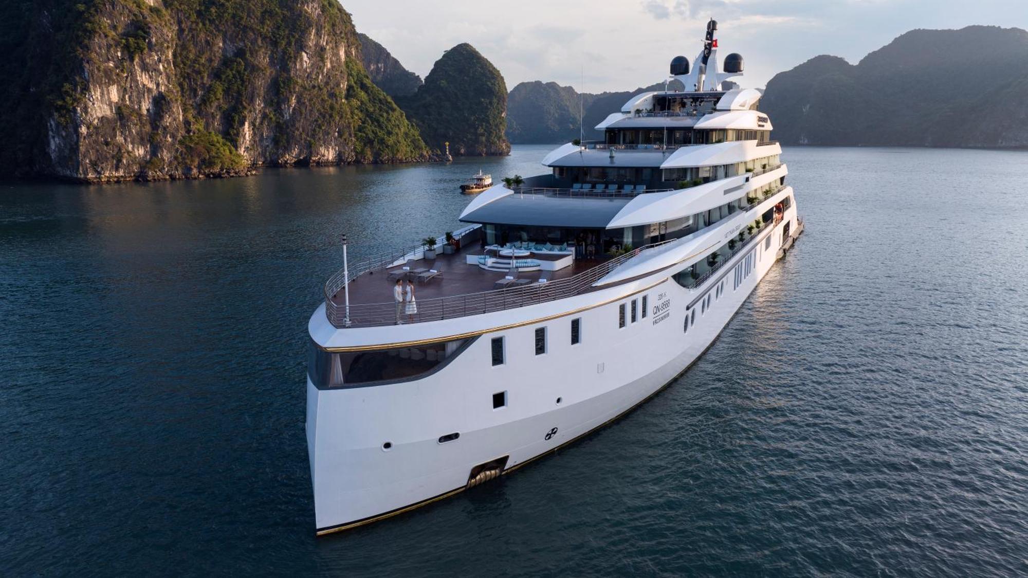 Готель Grand Pioneers Halong Bay Cruise 1 Халонг Екстер'єр фото
